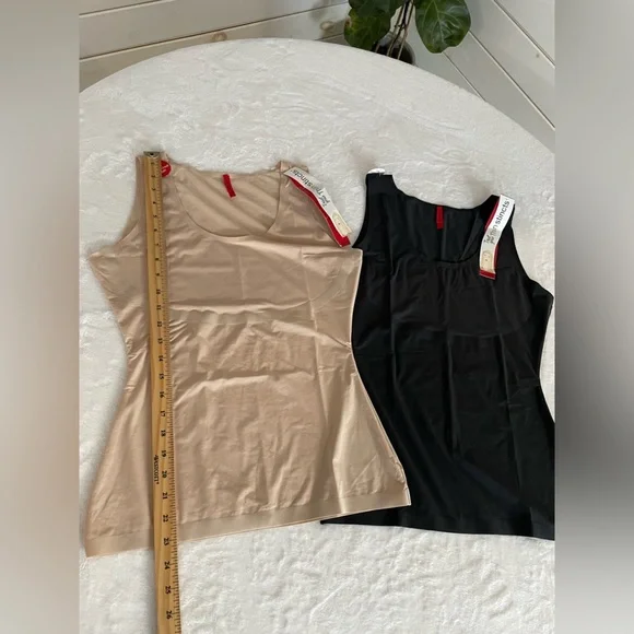 Spanx Set of Two Size Large Shapewear Thinstincts Tanks in Nude and Black NWT - Picture 14 of 16